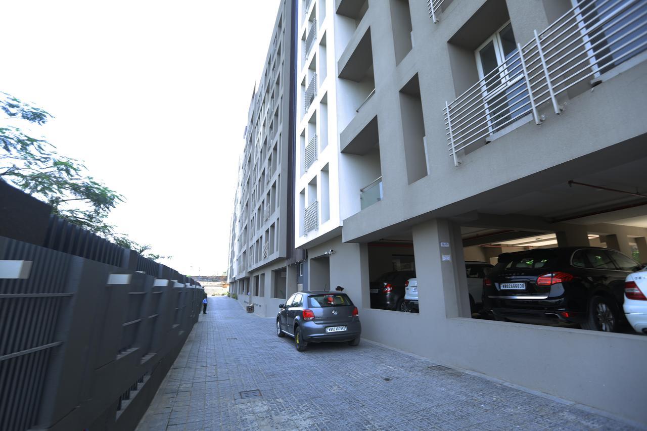 Lakeview Service Apartments Kolkata Exterior photo